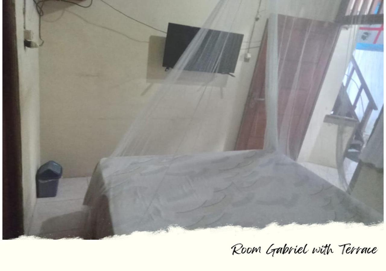 Heiner Homestay Bunaken Buitenkant foto