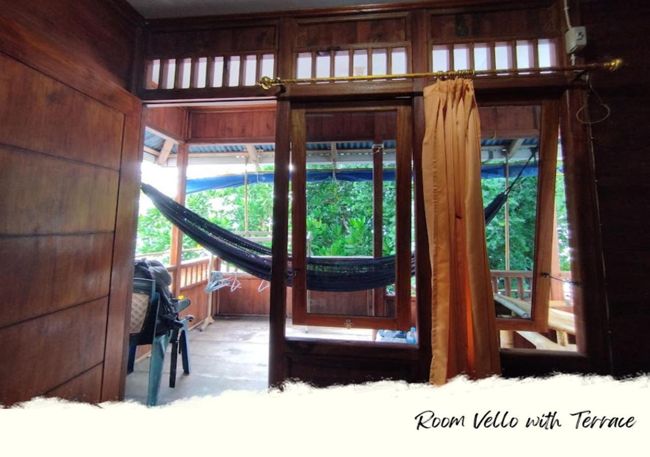 Heiner Homestay Bunaken Buitenkant foto