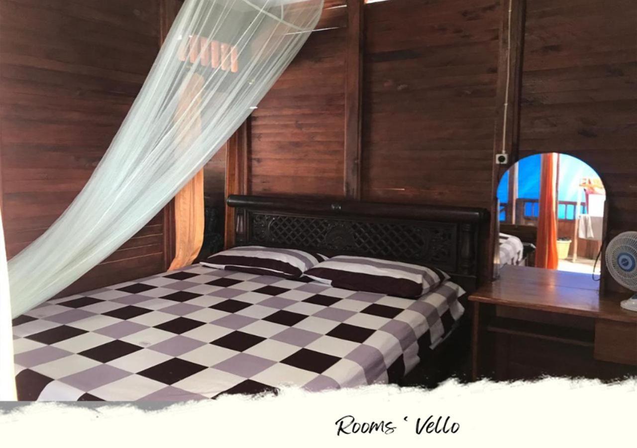 Heiner Homestay Bunaken Buitenkant foto